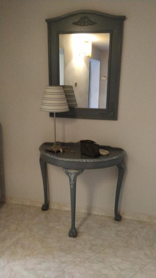 Borgo Antico Villa Lari Luaran gambar