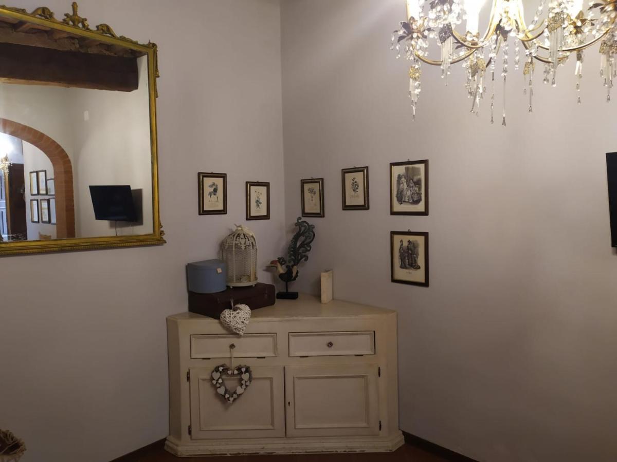 Borgo Antico Villa Lari Luaran gambar