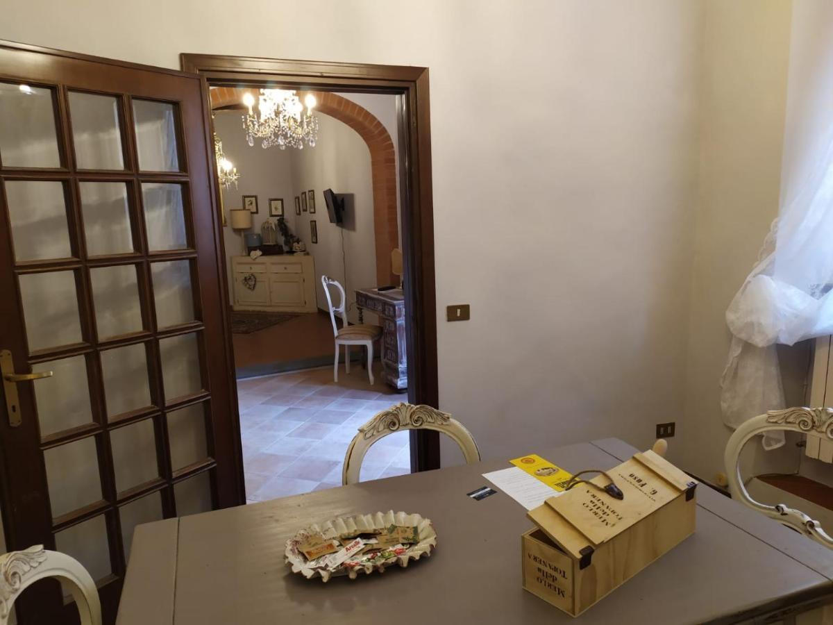 Borgo Antico Villa Lari Luaran gambar